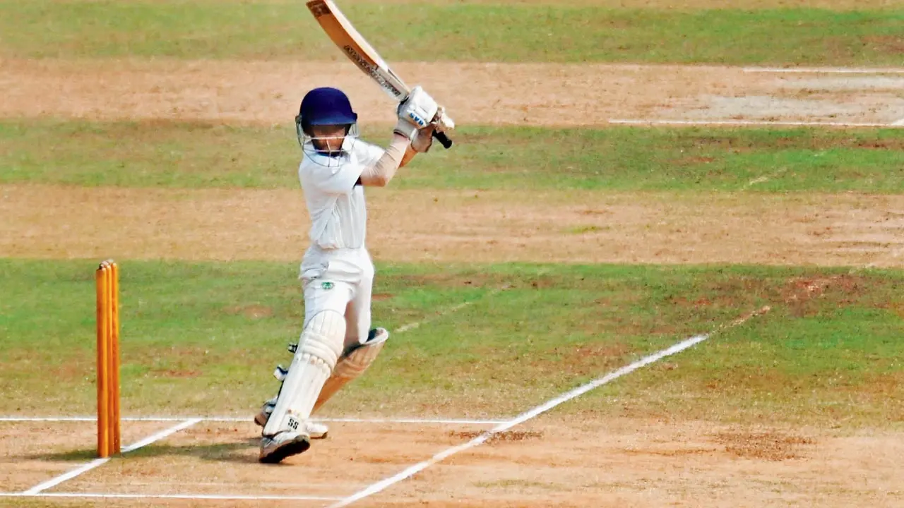 Dnyandeep Seva Mandal Triumphs Over SVIS to Claim Giles Shield